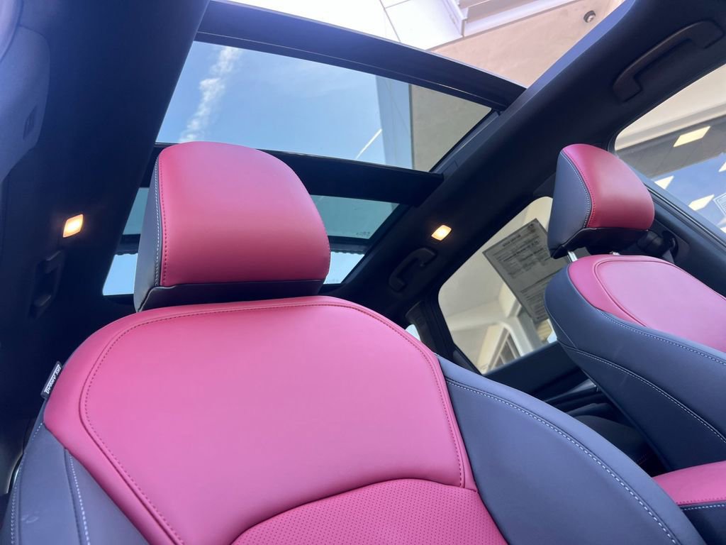 Used 2025 INFINITI QX50 Sport image 17