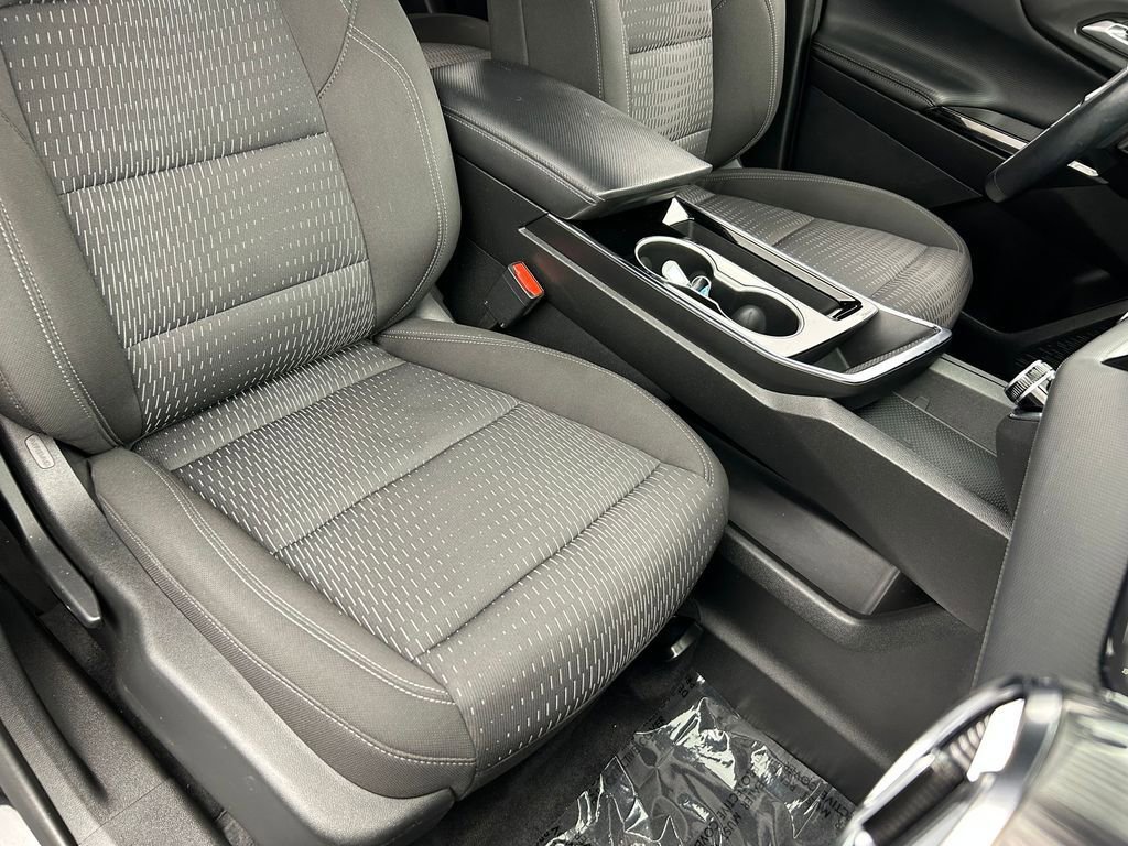 Used 2025 Chevrolet Equinox LT w/ Safety and Technology Package FWD image 49