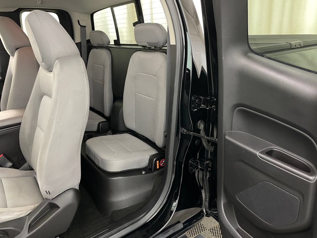 Used 2016 Chevrolet Colorado LT w/ LT Convenience Package AWD/4WD image 41