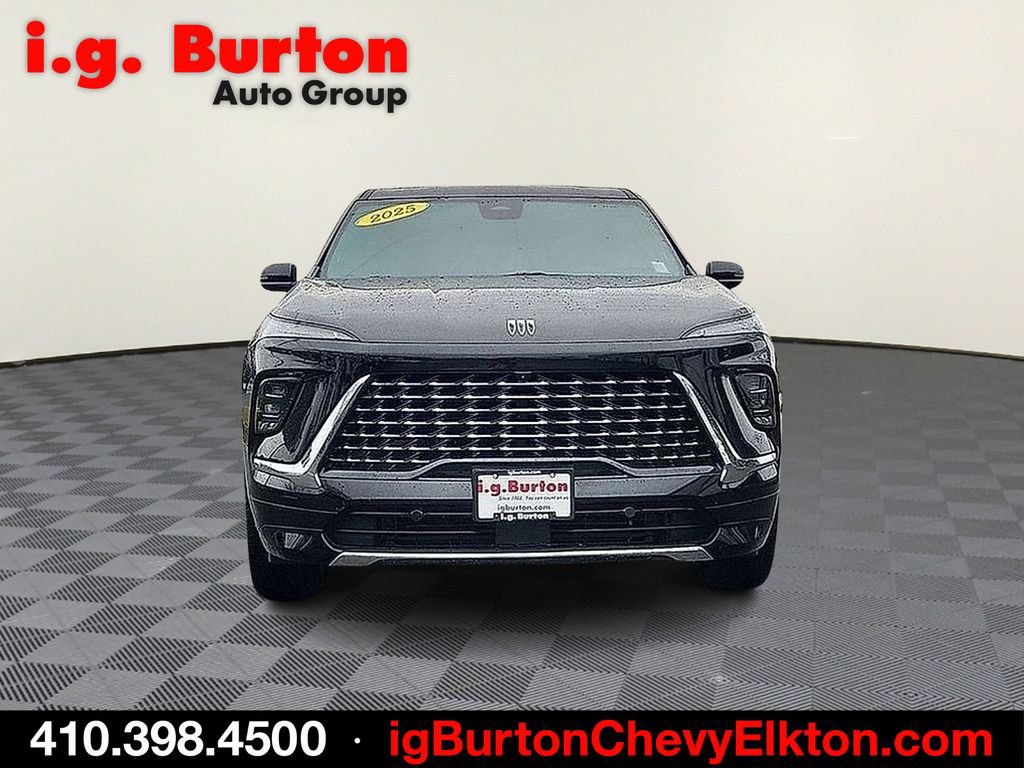 Used 2025 Buick Enclave Avenir w/ Trailering Package, 5000 lbs. AWD/4WD image 2