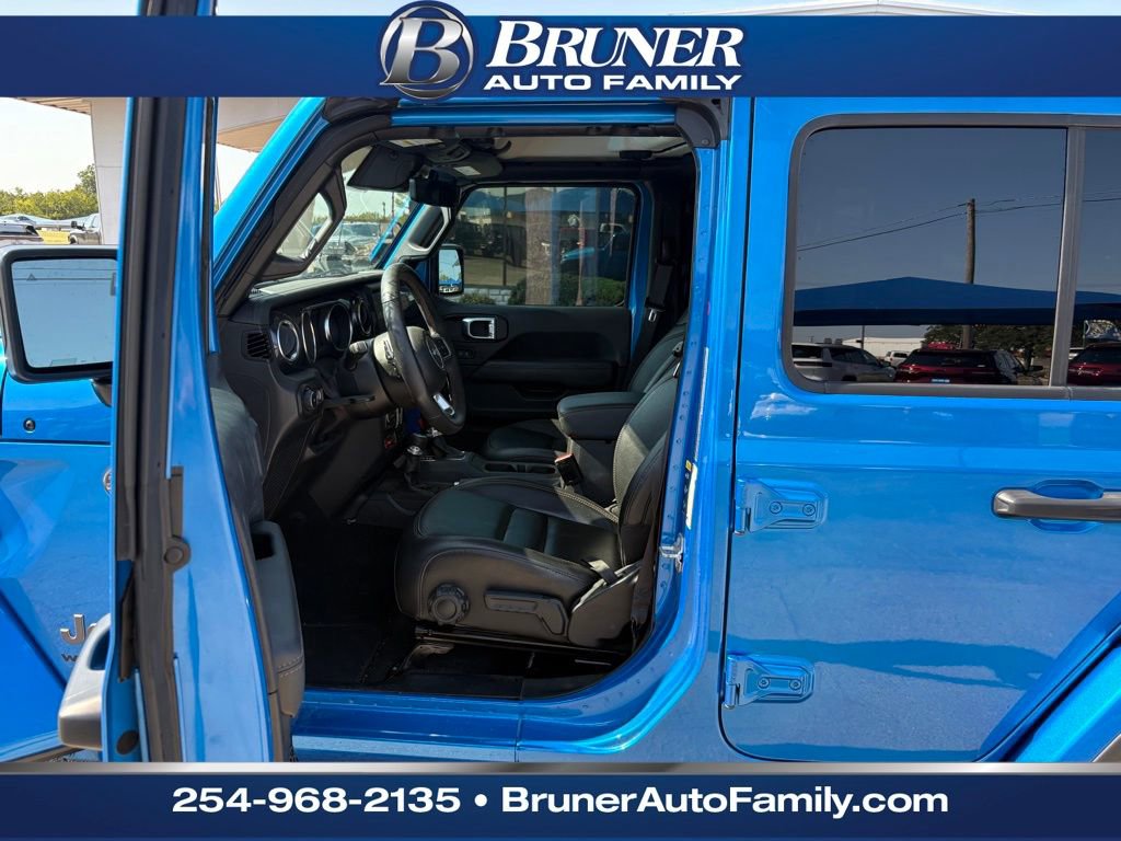 Used 2023 Jeep Wrangler Unlimited Rubicon 392 image 11