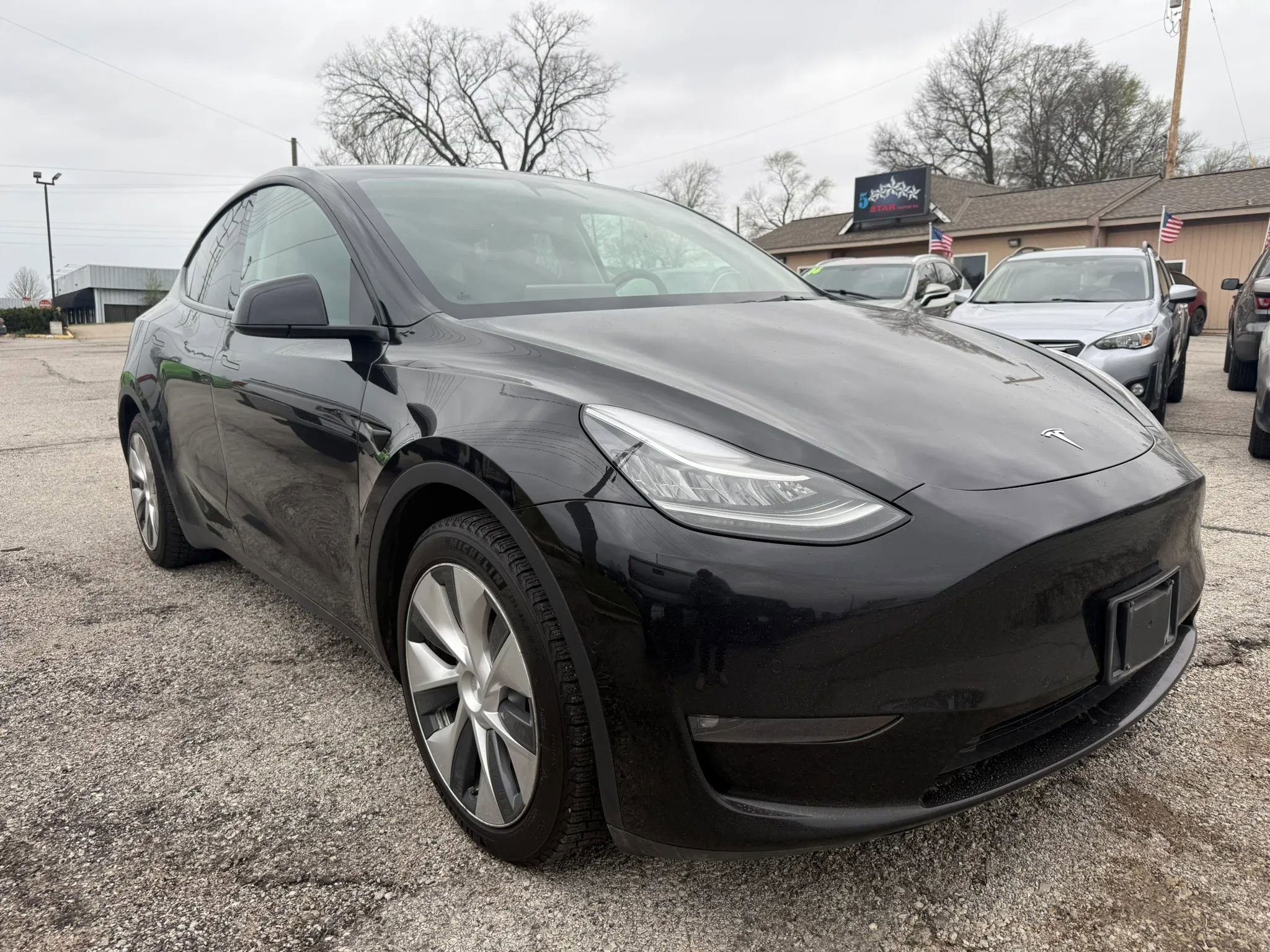 Used 2021 Tesla Model Y Long Range image 1