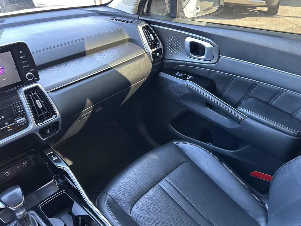 Certified 2022 Kia Sorento SX FWD image 17