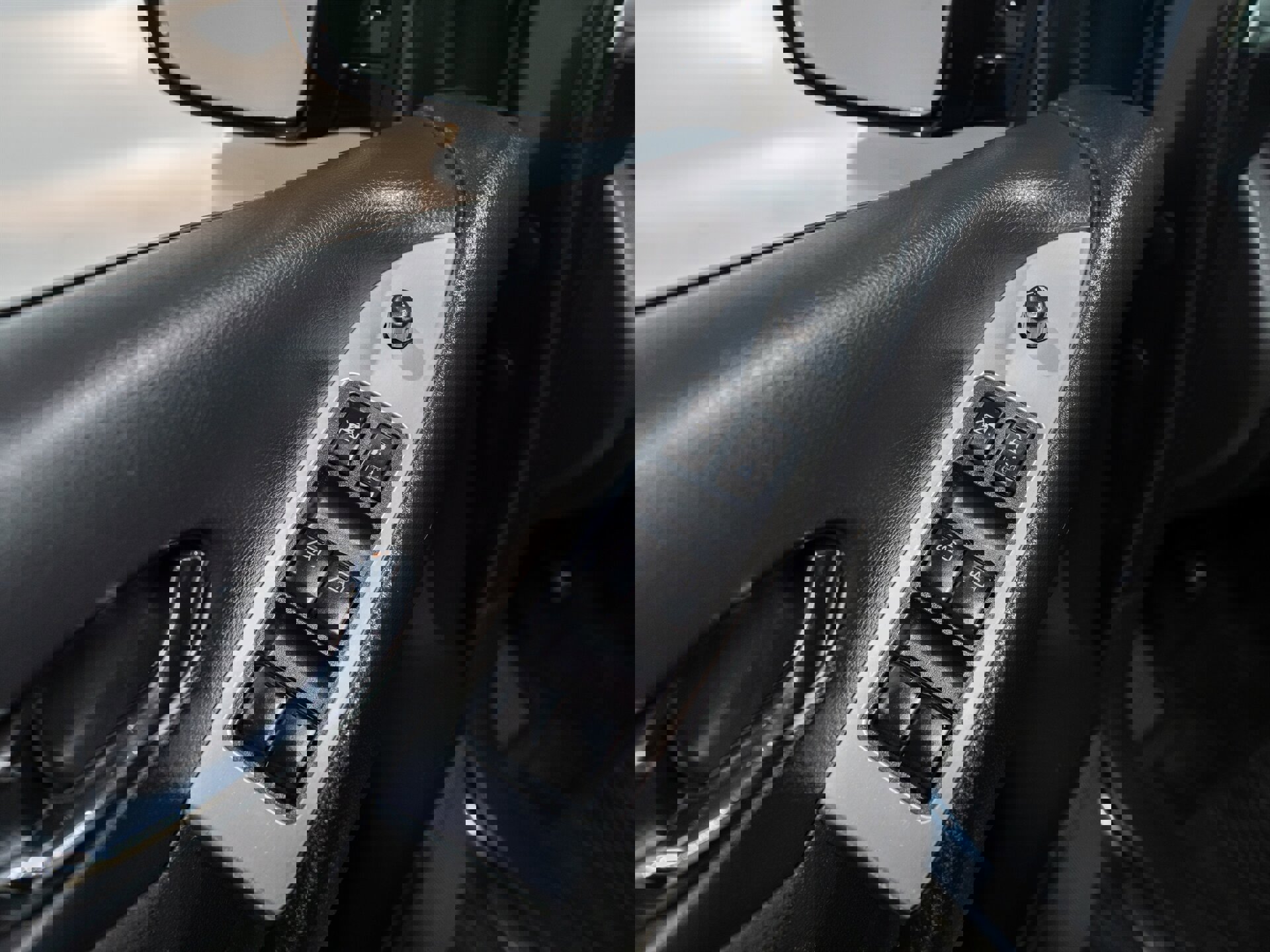 Used 2014 Nissan Murano SV w/ Value Package image 20