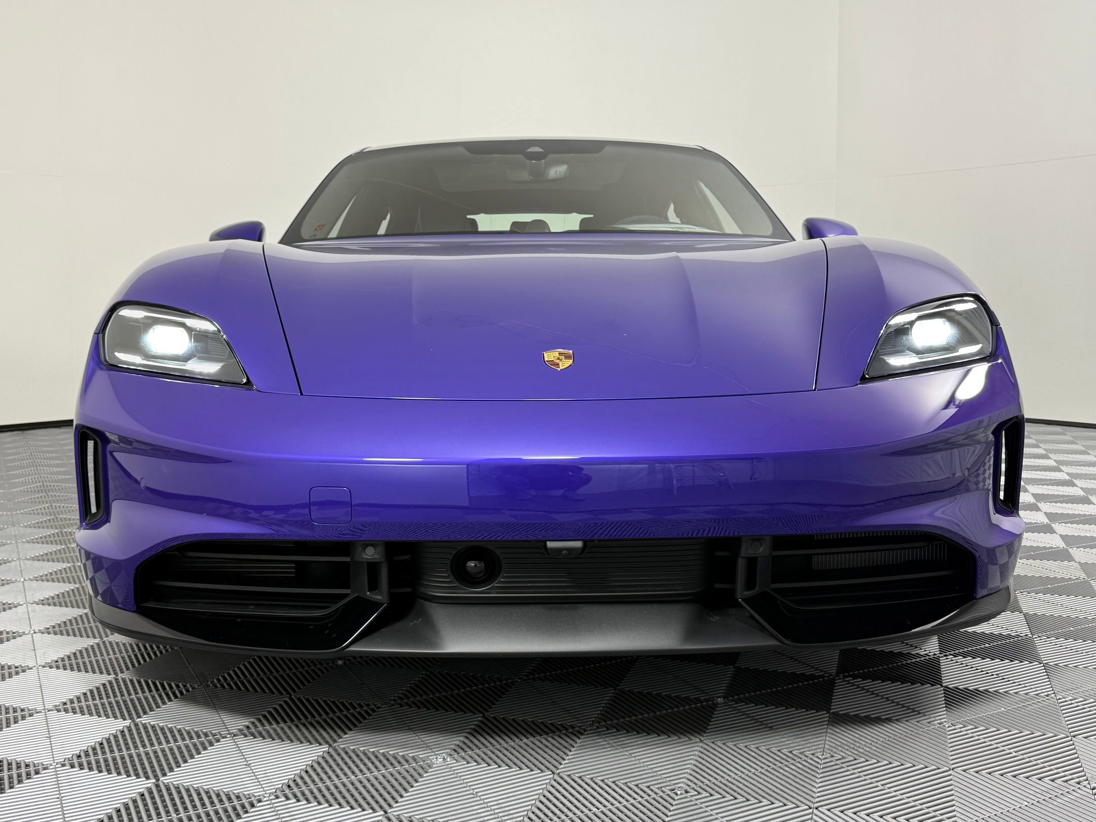 New 2026 Porsche Taycan GTS image 6