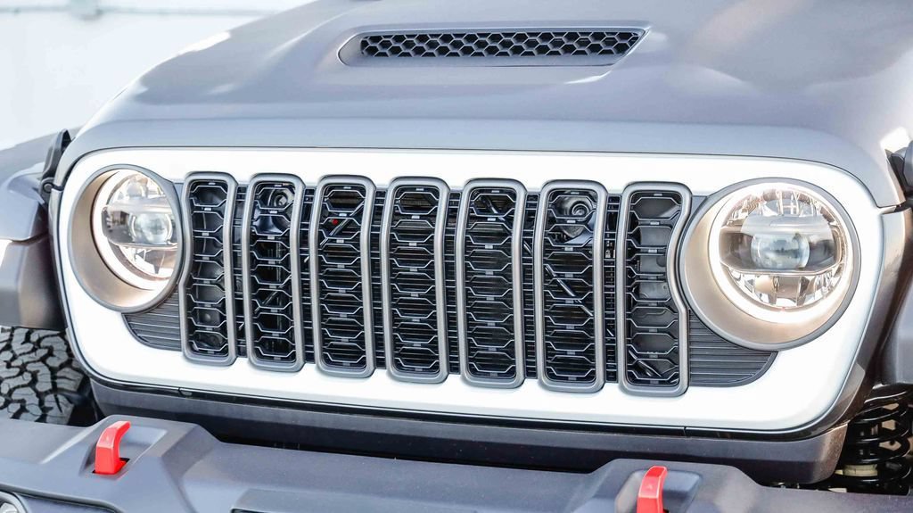 New 2026 Jeep Wrangler Unlimited Rubicon w/ Whitecap Package AWD/4WD image 6
