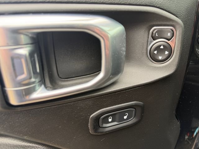 Certified 2023 Jeep Wrangler Unlimited w/ Cold Weather Group AWD/4WD image 19