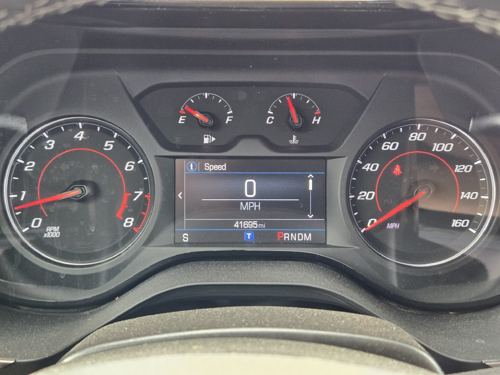 Used 2023 Chevrolet Camaro LT RWD image 17