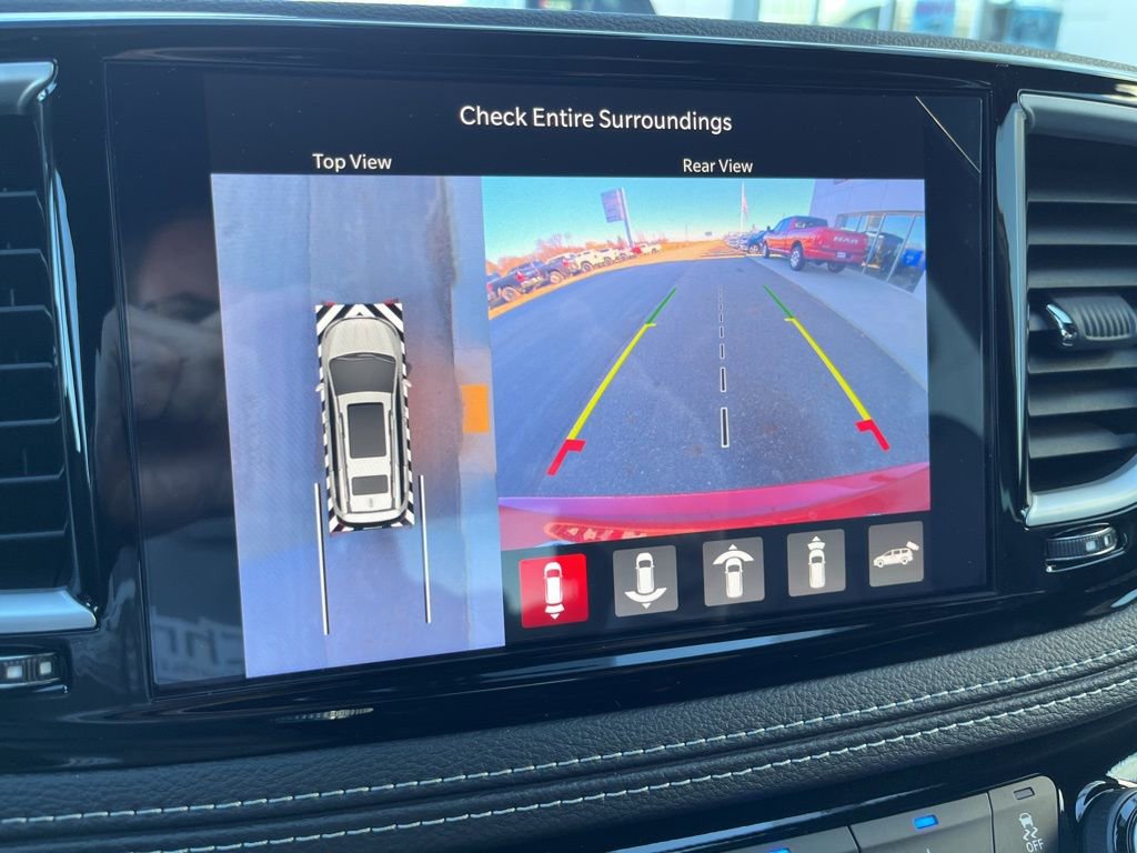 New 2026 Chrysler Pacifica Select w/ S Appearance Package image 19