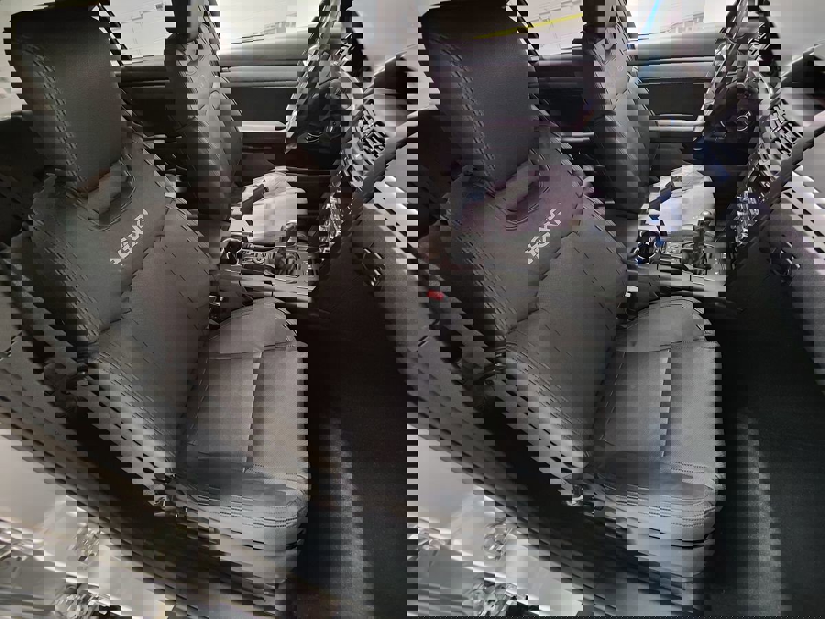 Used 2009 Pontiac G8 GXP image 13