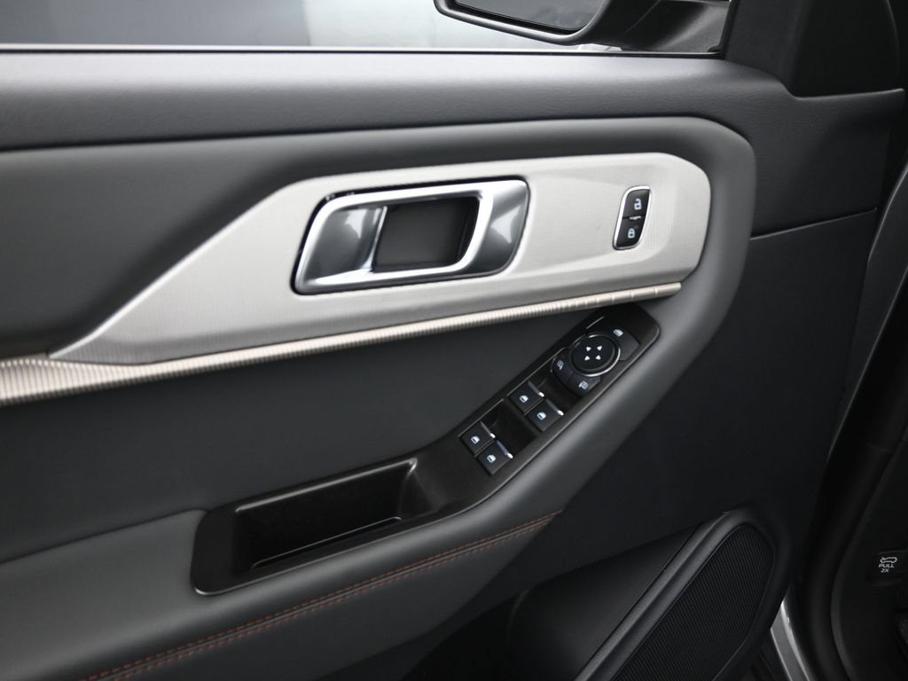 New 2026 Ford Explorer Active w/ Active Comfort Package RWD image 10