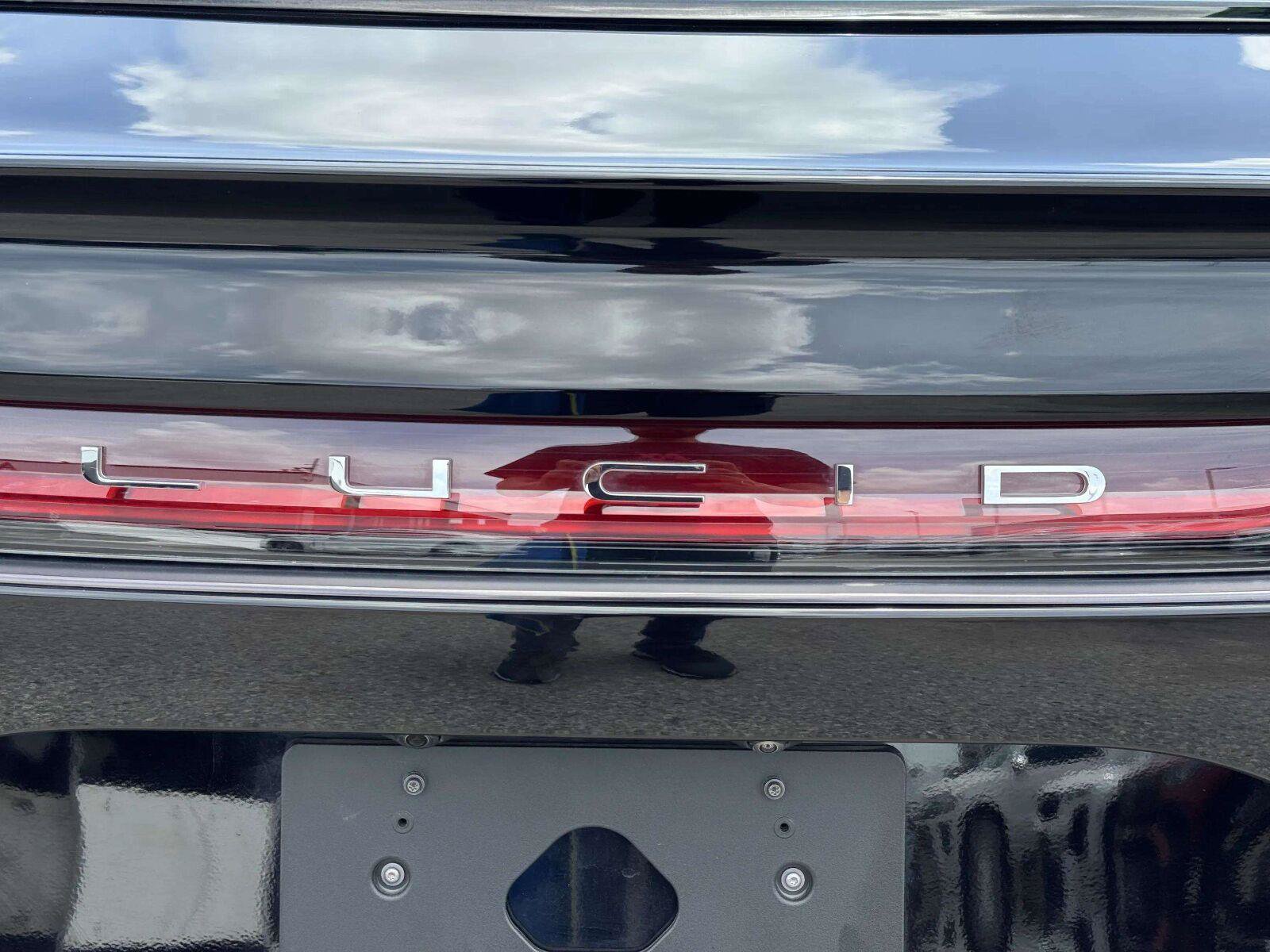 Used 2025 Lucid Air Pure RWD image 16