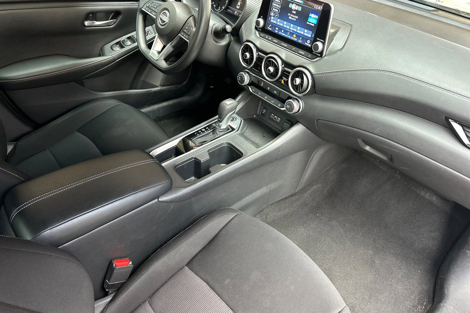 Used 2024 Nissan Sentra SV image 19