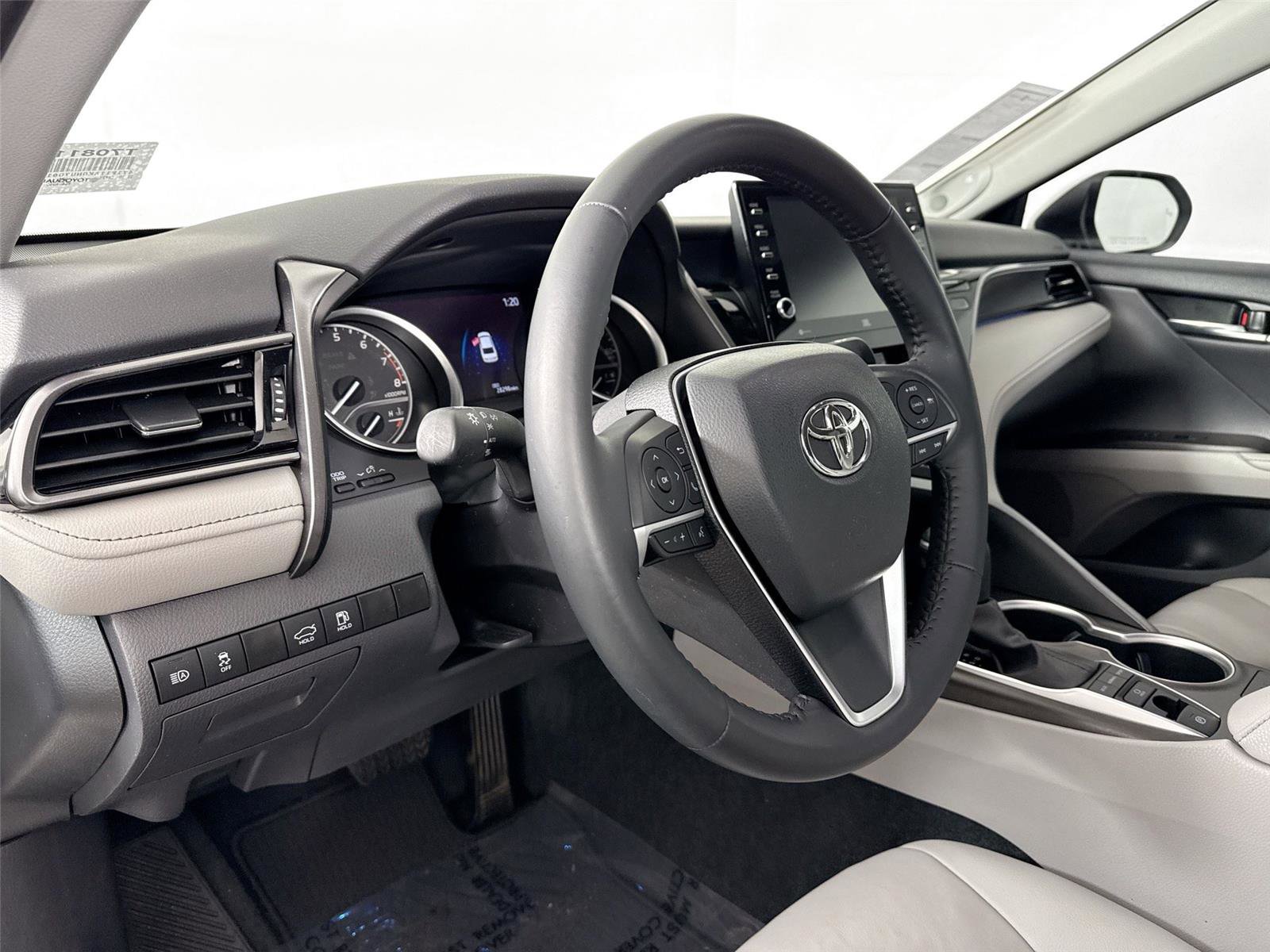 Certified 2022 Toyota Camry XLE image 4