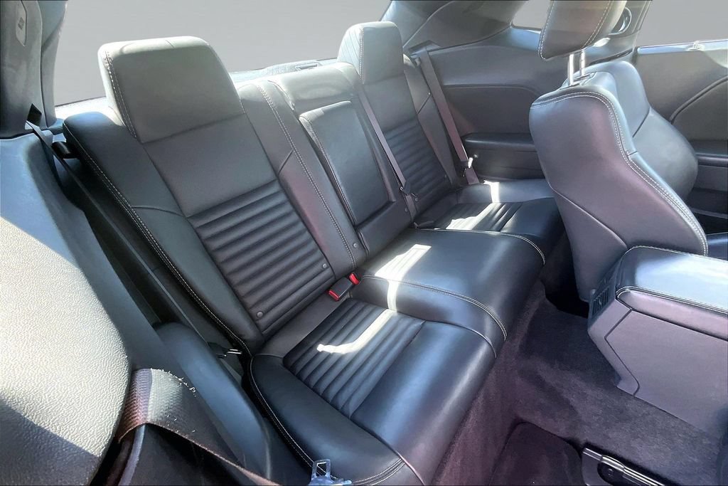 Used 2010 Dodge Challenger R/T RWD image 27
