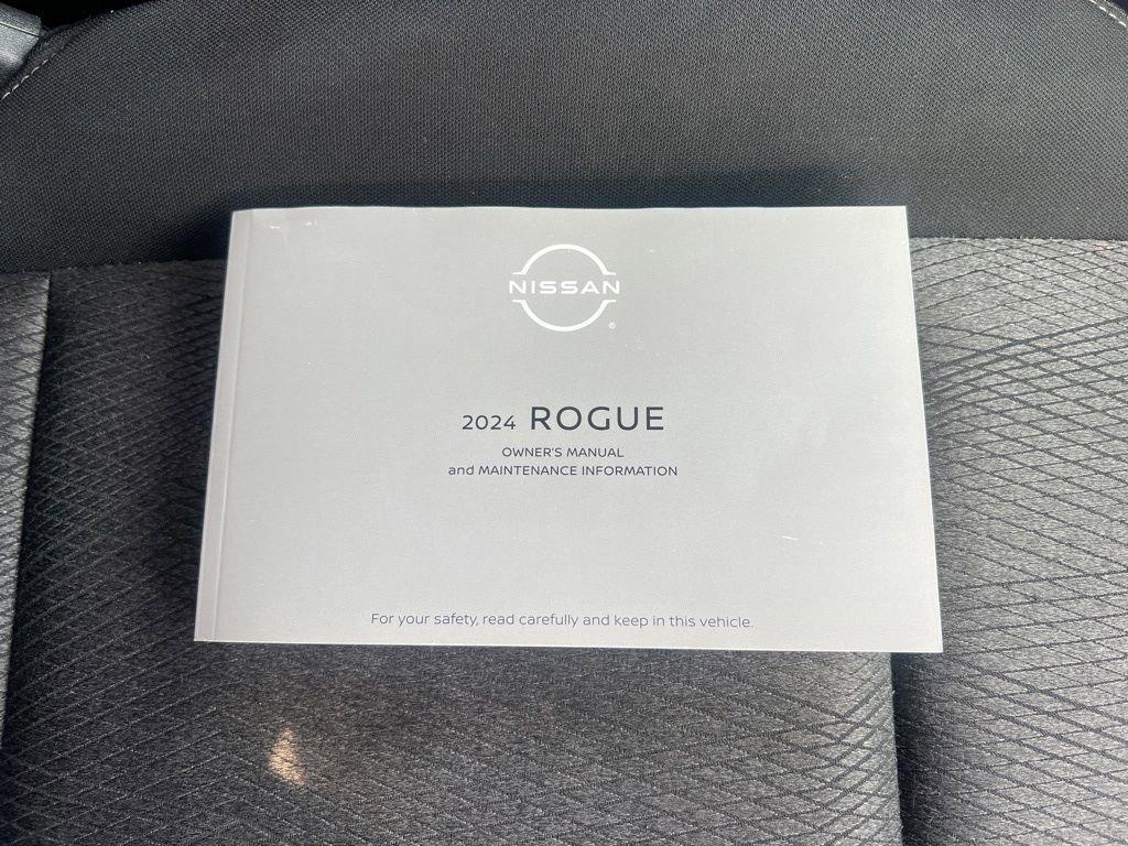 Used 2024 Nissan Rogue SV image 26