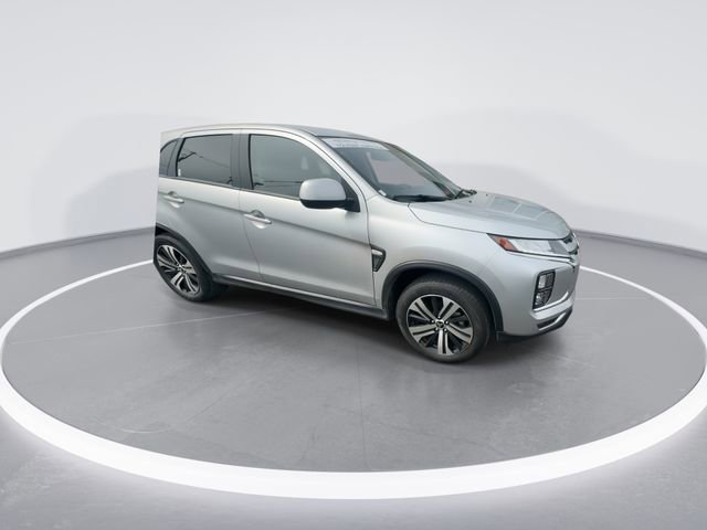 Used 2025 Mitsubishi Outlander Sport ES image 2