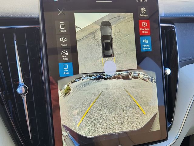 New 2026 Volvo XC60 T8 Ultra w/ Climate Package image 22