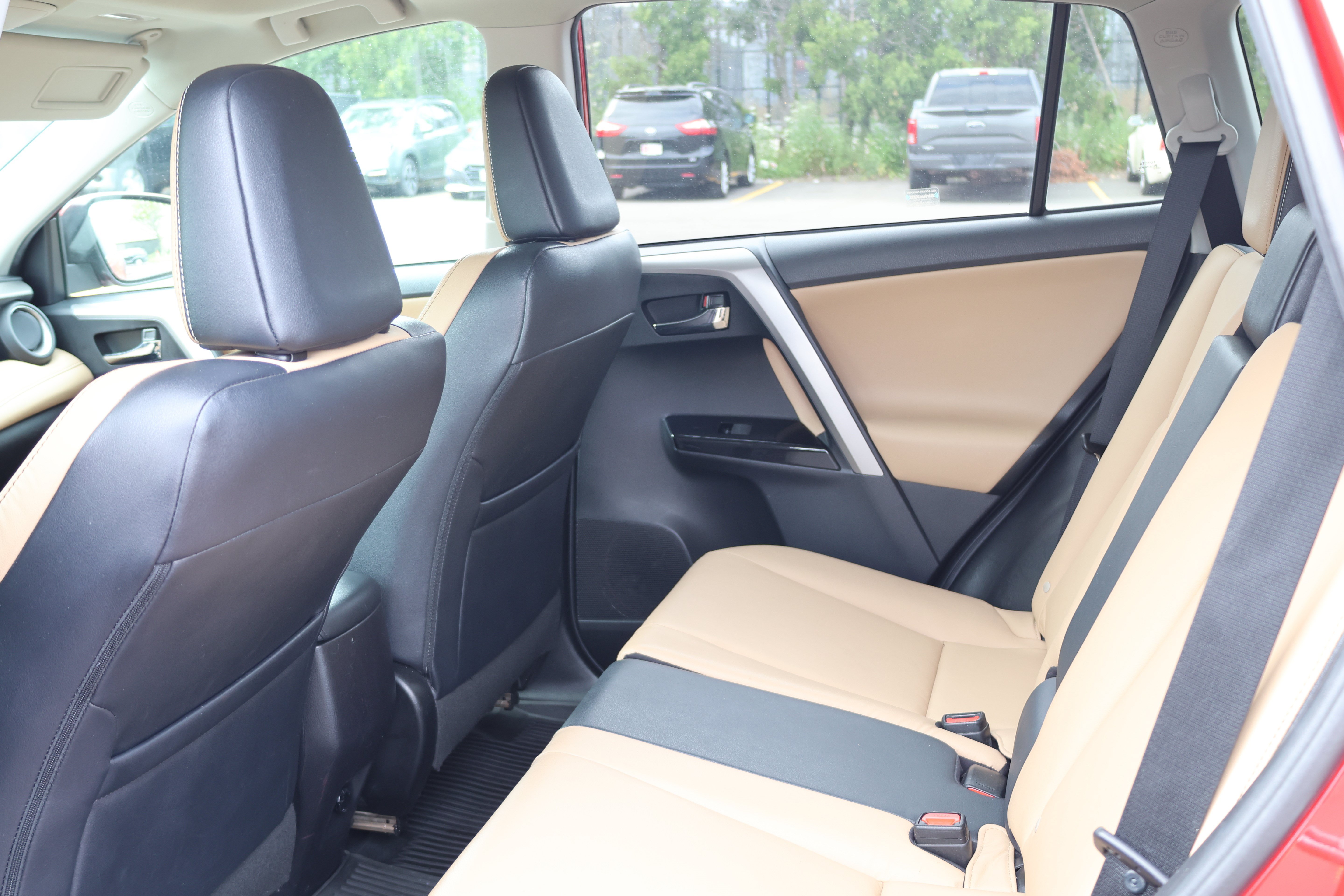 Used 2016 Toyota RAV4 Limited AWD/4WD image 14