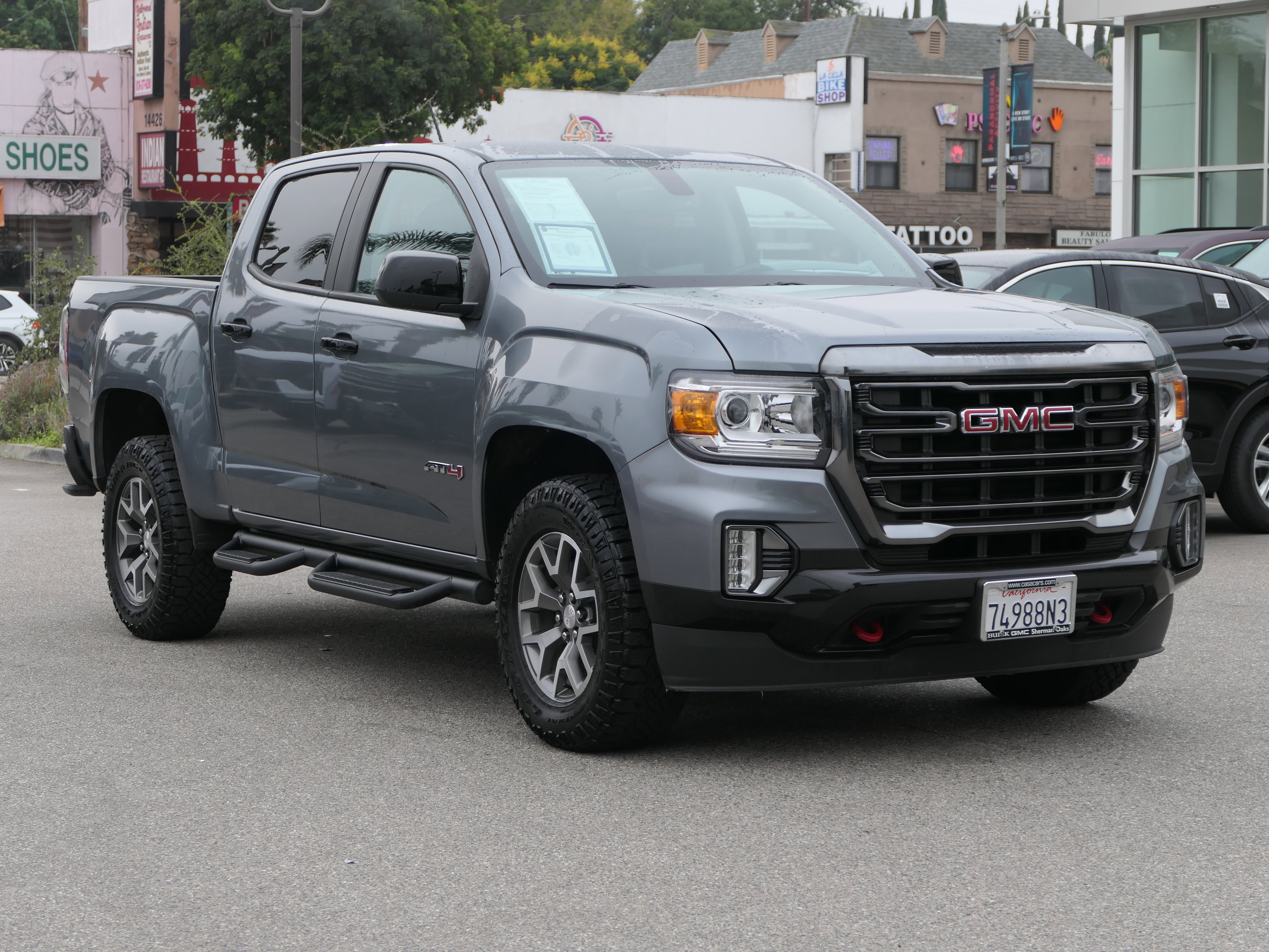 Used 2022 GMC Canyon AT4 image 8