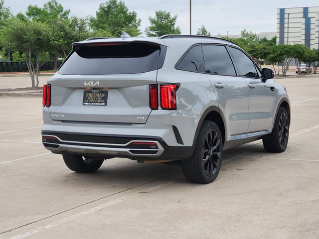 Used 2023 Kia Sorento SX AWD/4WD image 5