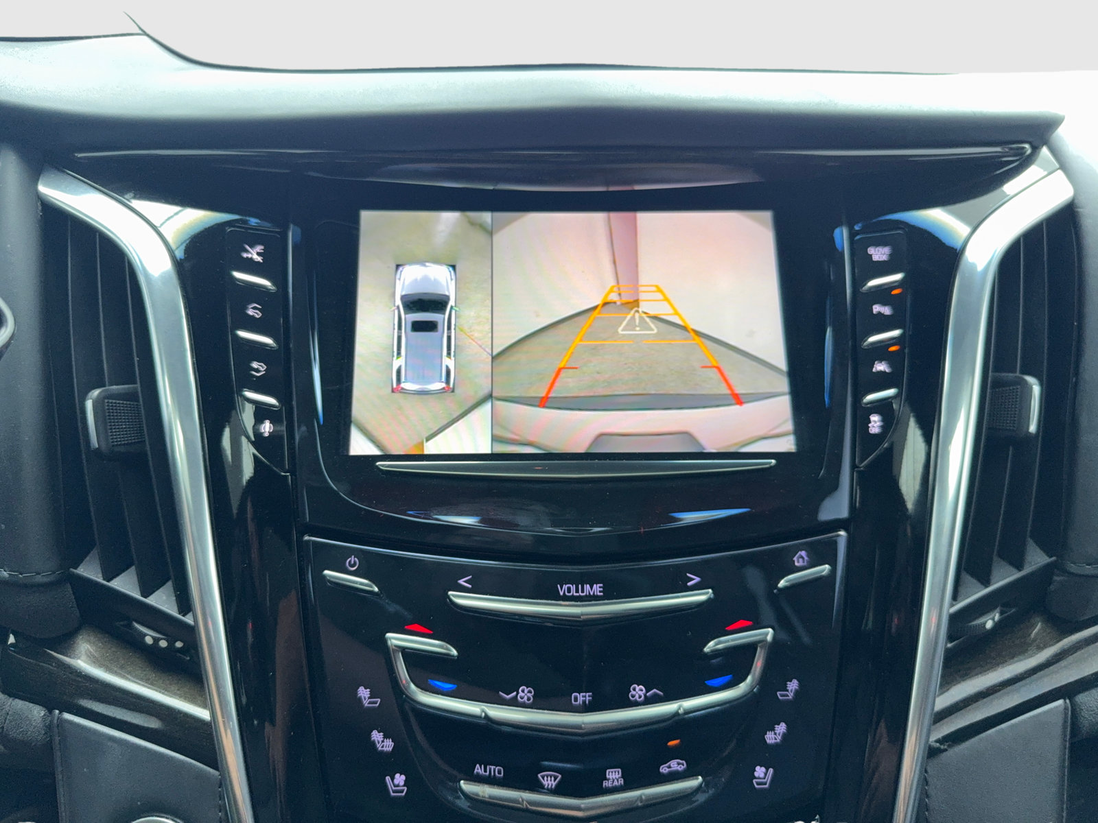 Used 2016 Cadillac Escalade Platinum AWD/4WD image 25