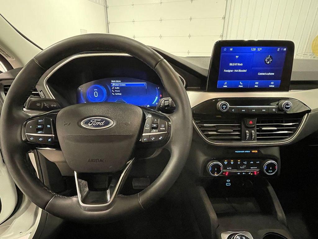 Used 2022 Ford Escape SEL w/ Technology Package image 38