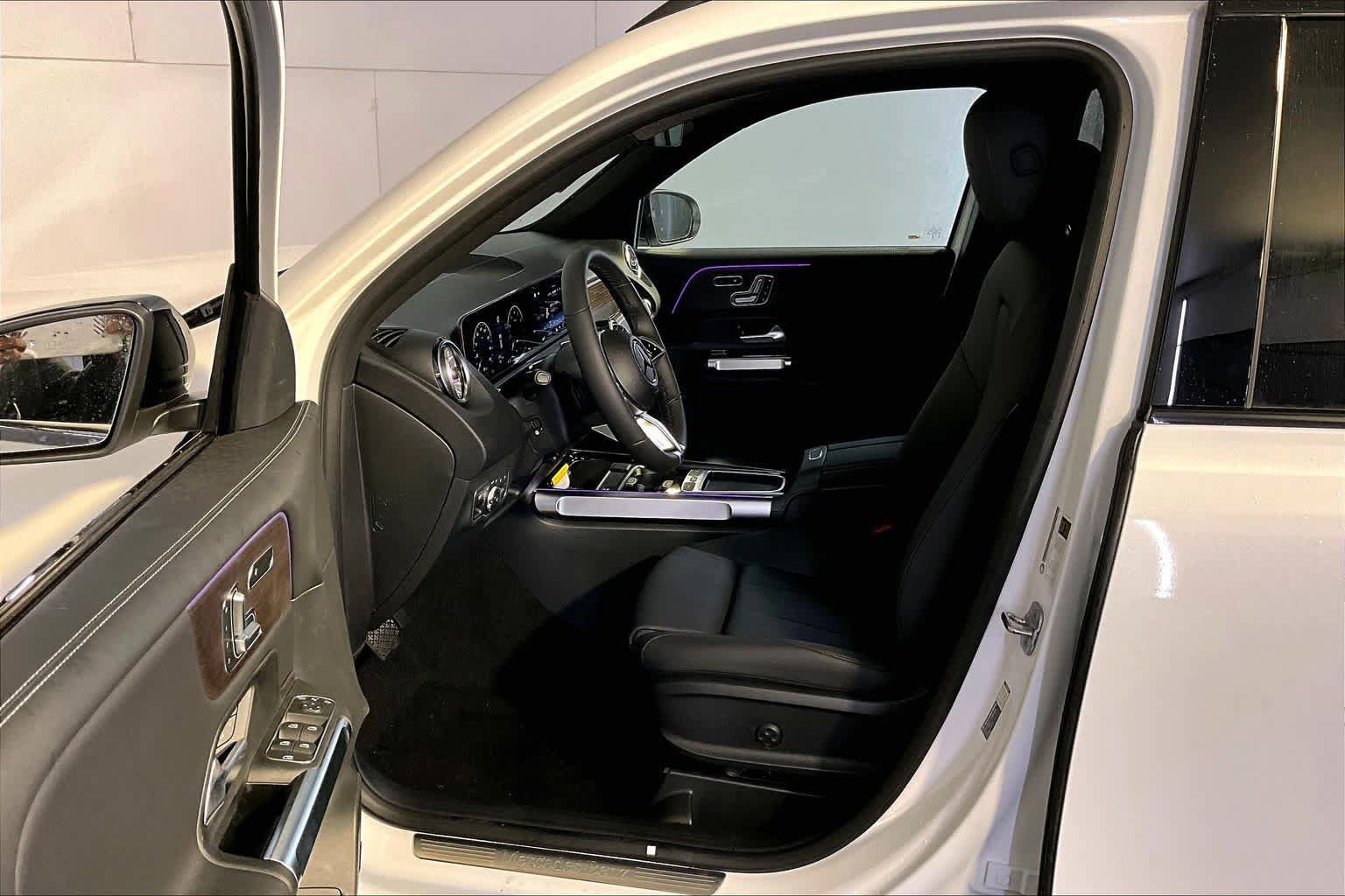 New 2026 Mercedes-Benz GLB 250 4MATIC image 13