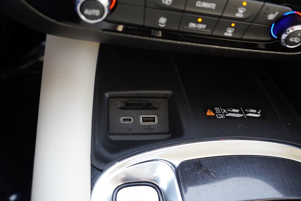 Certified 2023 Buick Enclave Essence w/ Experience Buick Package image 31