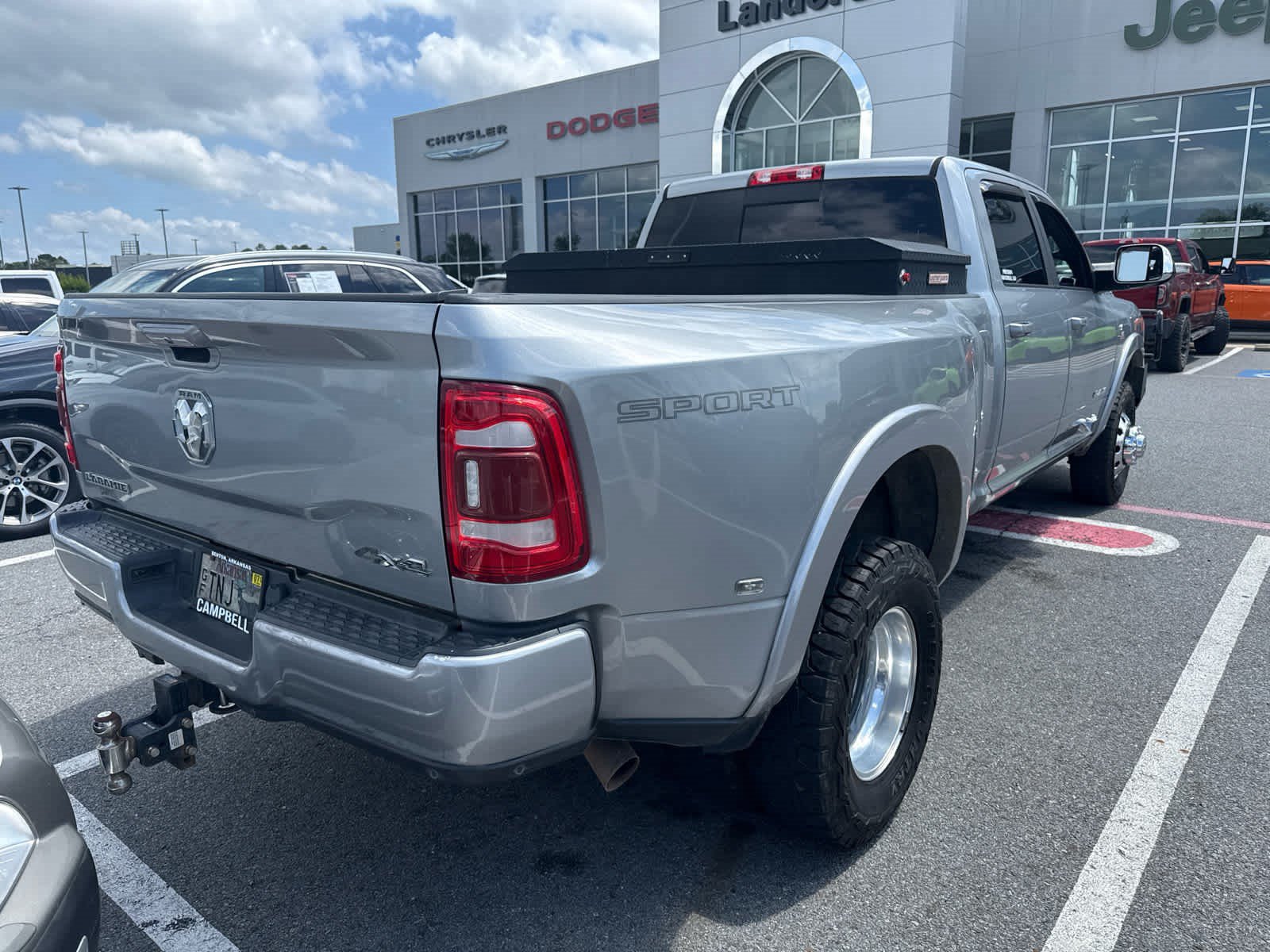 Used 2022 RAM 3500 Laramie AWD/4WD image 3