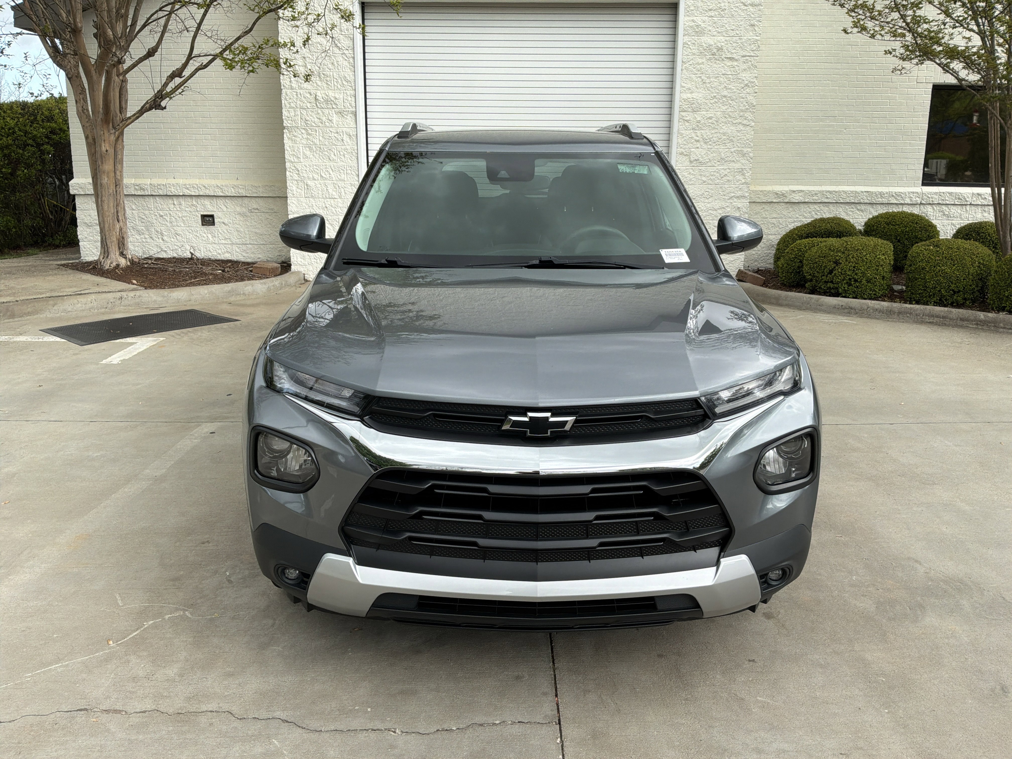 Used 2022 Chevrolet TrailBlazer LT AWD/4WD image 3