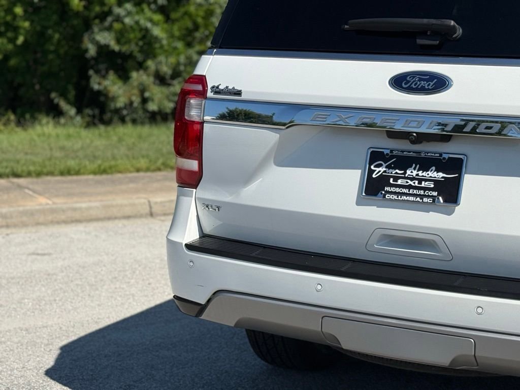 Used 2020 Ford Expedition XLT w/ Equipment Group 202A AWD/4WD image 15