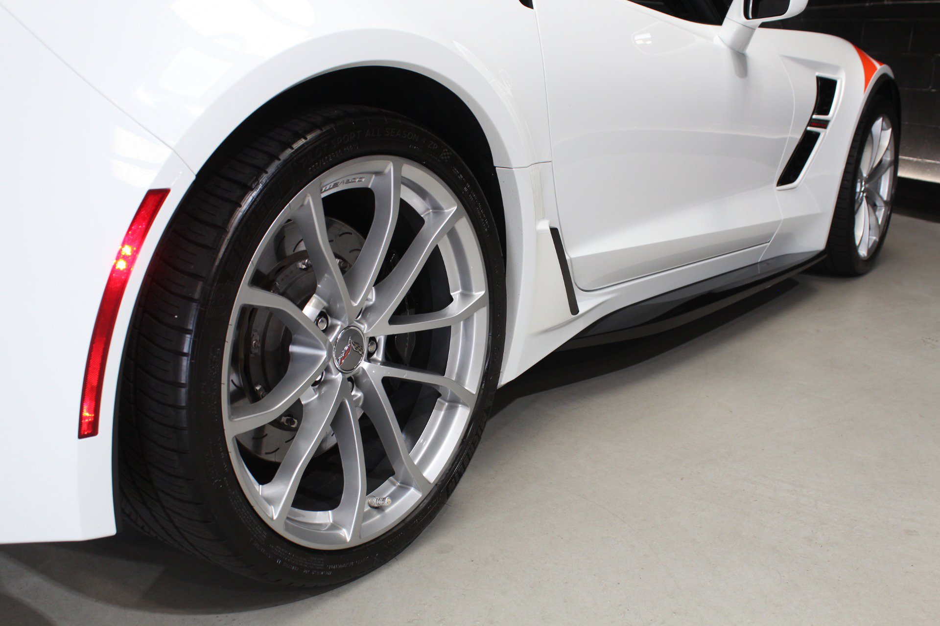 Used 2019 Chevrolet Corvette Grand Sport RWD image 30