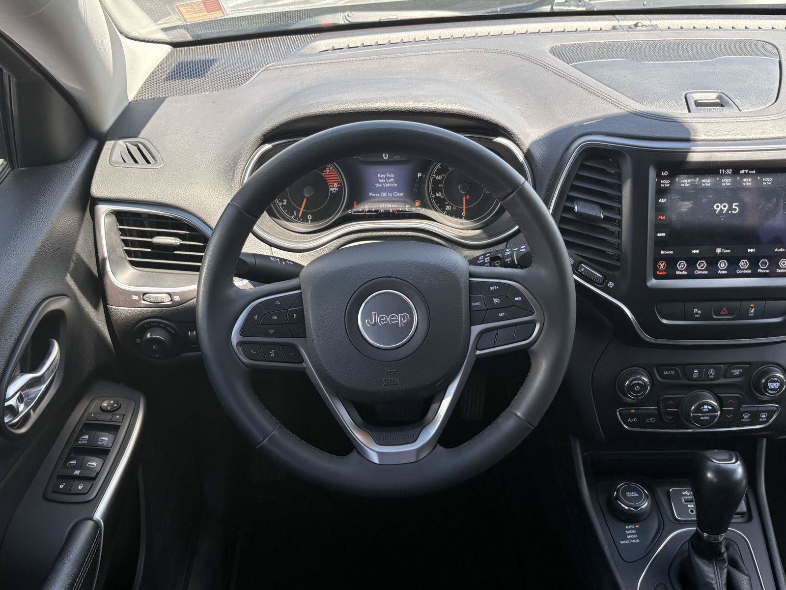 Used 2021 Jeep Cherokee Latitude Lux w/ Comfort/Convenience Group AWD/4WD image 9