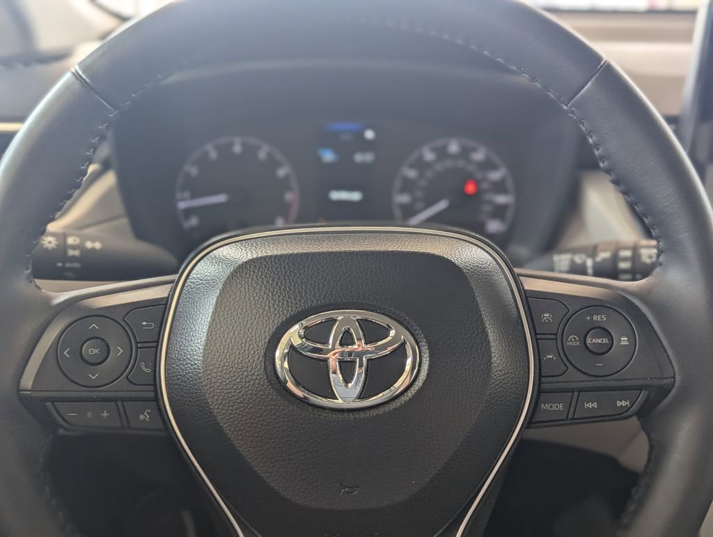 Used 2025 Toyota Corolla Cross LE w/ Black Badges Package (TMS) image 19