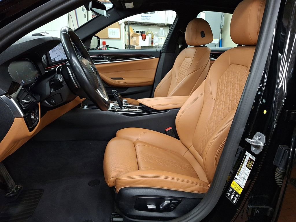 Certified 2023 BMW 530i xDrive w/ Premium Package image 9
