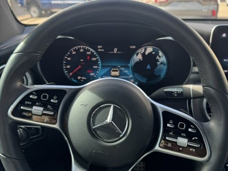 Used 2022 Mercedes-Benz GLC 300 4MATIC image 26