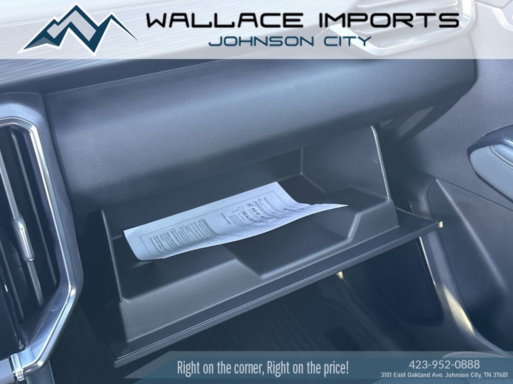 Used 2024 GMC Acadia AT4 w/ Super Cruise Package image 22