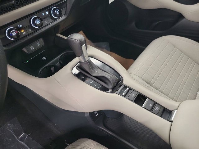 New 2027 Honda HR-V LX image 17