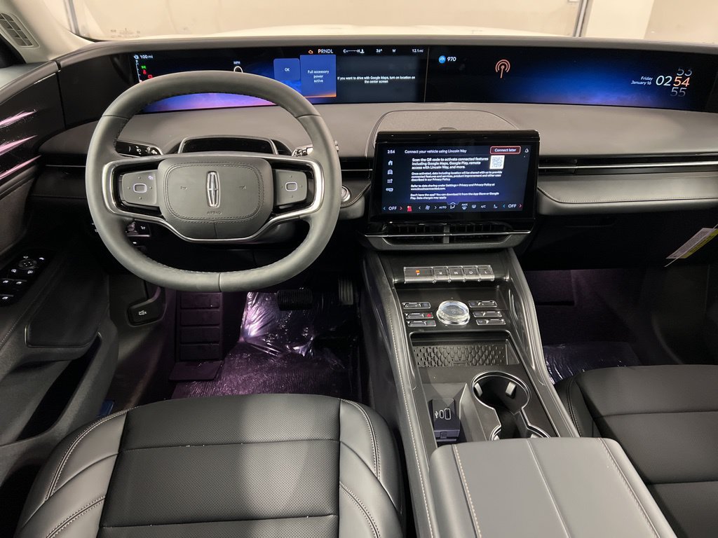 Used 2026 Lincoln Nautilus Premier AWD/4WD image 8