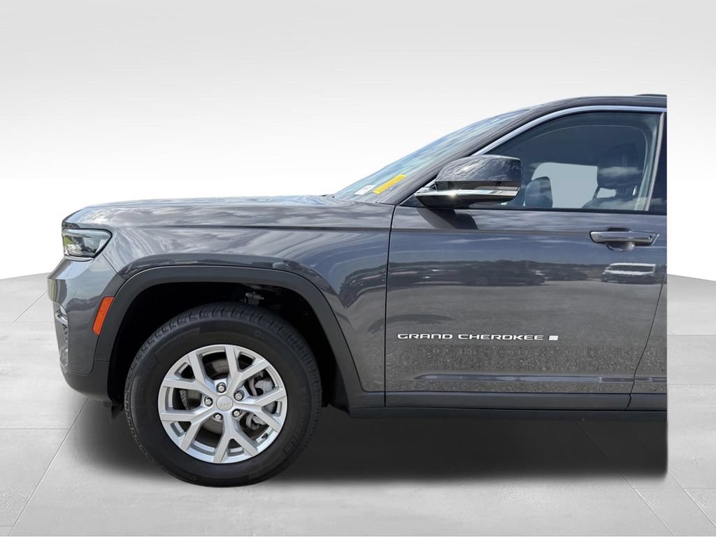 Used 2023 Jeep Grand Cherokee Limited RWD image 23