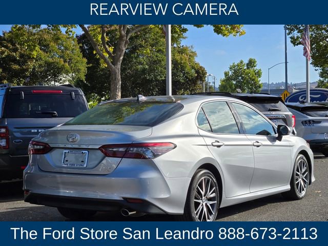 Used 2022 Toyota Camry XLE image 9