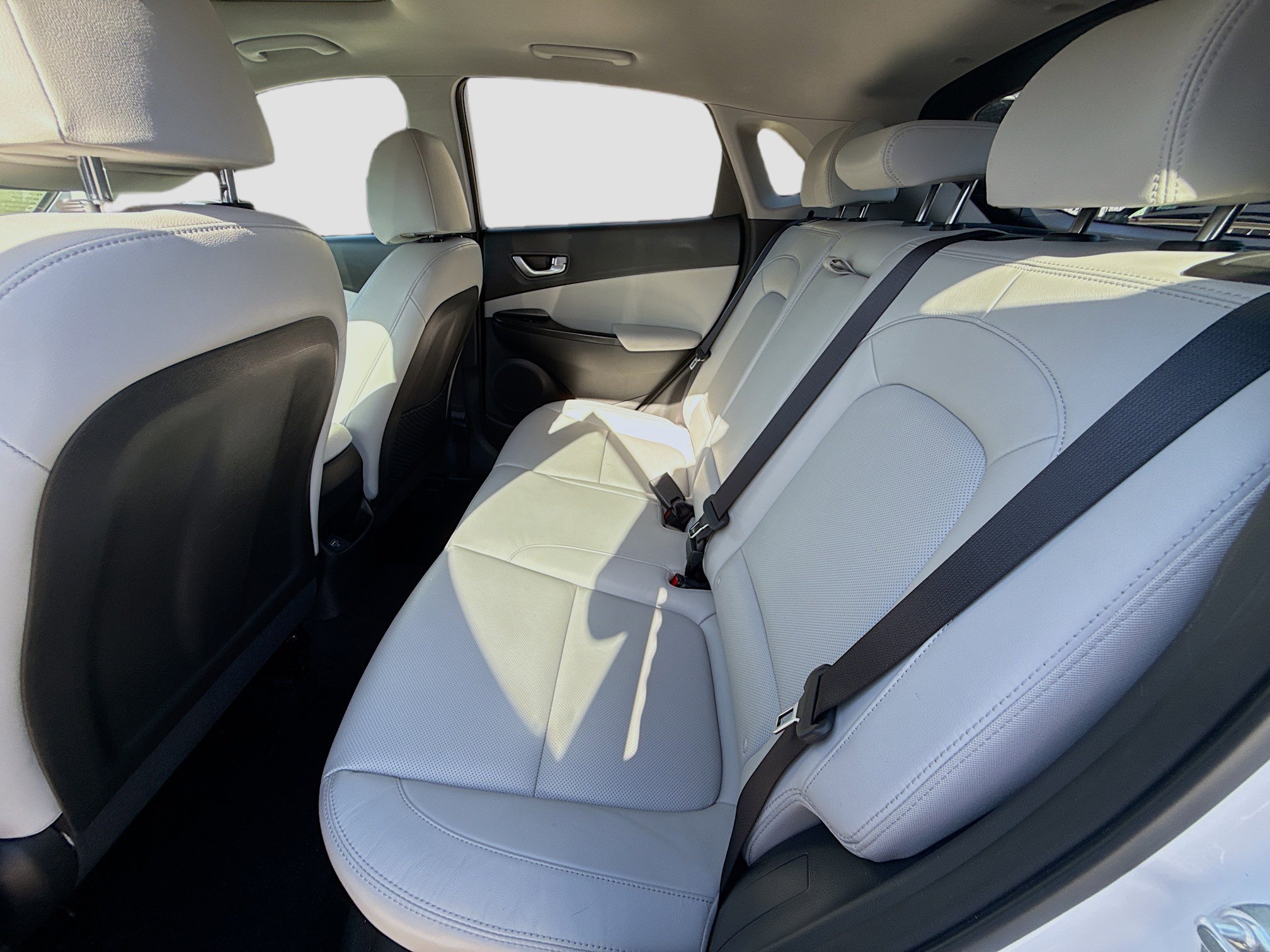 Used 2023 Hyundai Kona Limited w/ Cargo Package image 21