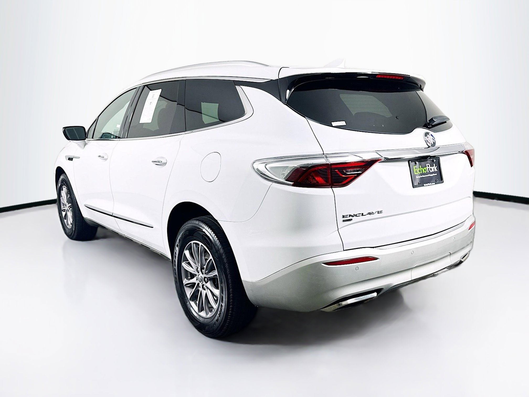 Used 2024 Buick Enclave Premium image 5