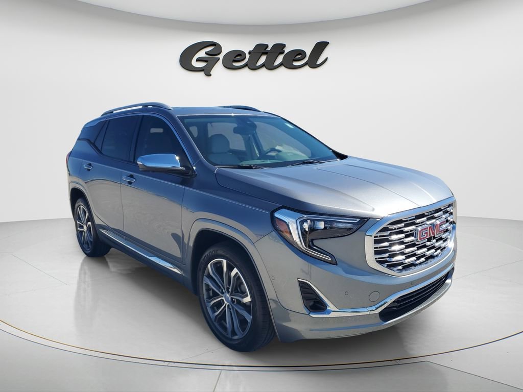 Used 2020 GMC Terrain Denali w/ Denali Premium Package image 2