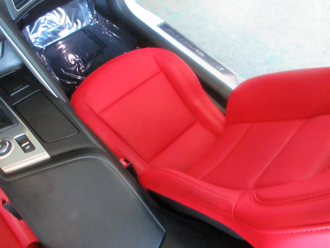 Used 2017 Chevrolet Corvette Stingray Coupe w/ Carbon Flash Badge Package image 32