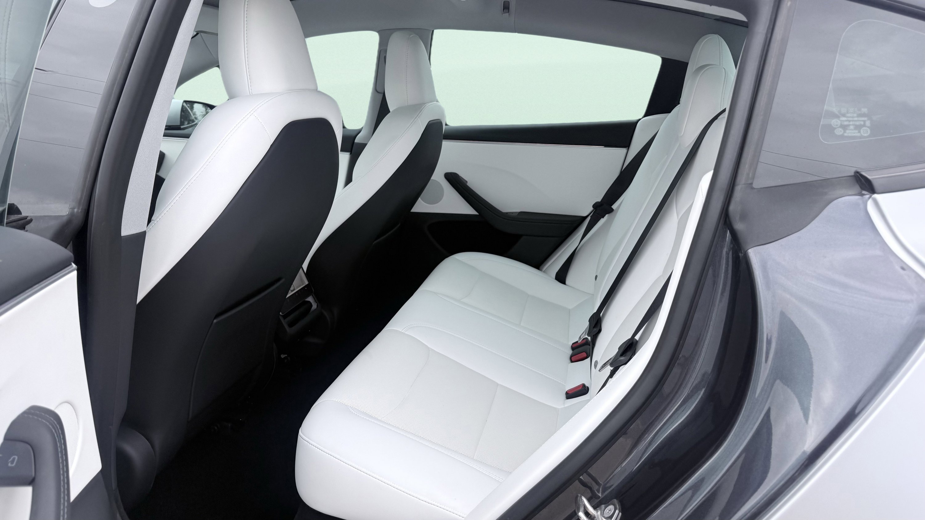 Used 2024 Tesla Model 3 Long Range image 32