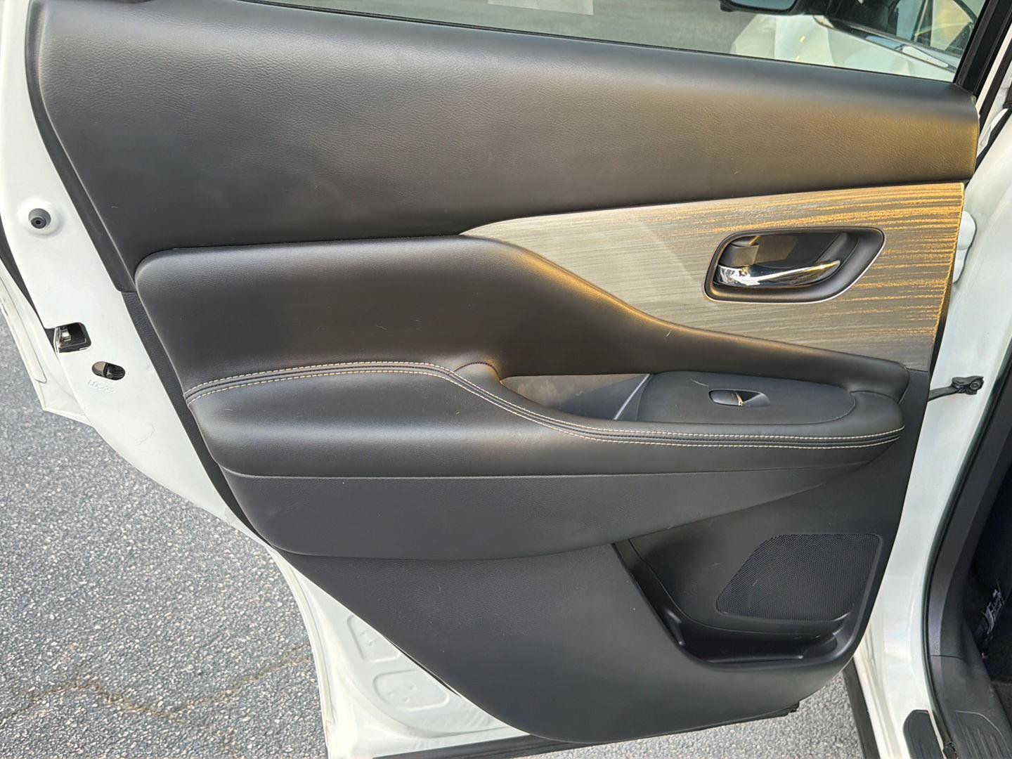 Used 2018 Nissan Murano SL w/ Moonroof Package AWD/4WD image 18