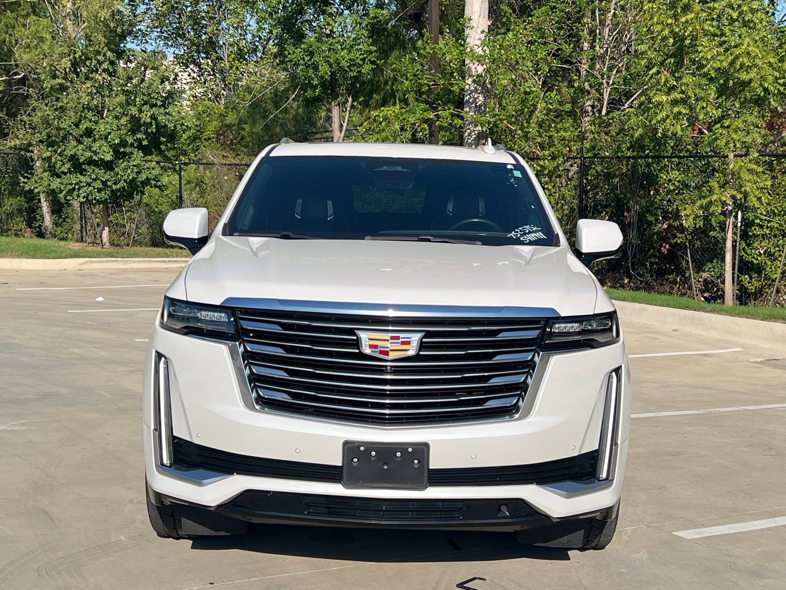 Used 2021 Cadillac Escalade ESV Premium Luxury Platinum AWD/4WD image 2