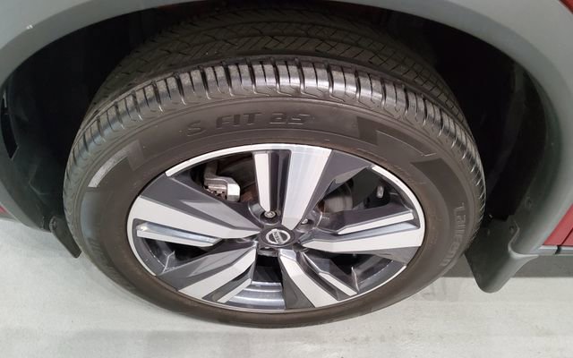 Used 2023 Nissan Rogue SL image 37